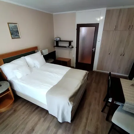 Ξενοδοχείο με διαμερίσματα Viking Gárdony